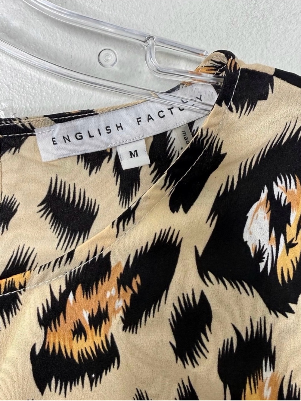 ENGLISH FACTORY Animal Print Ruffle Shoulder Long-Sleeve Top Blouse Sz. Medium - Picture 3 of 4
